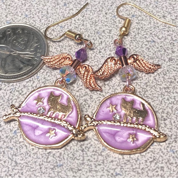 Betsey Johnson style large  purple cat charm earrings - Picture 4 of 6
